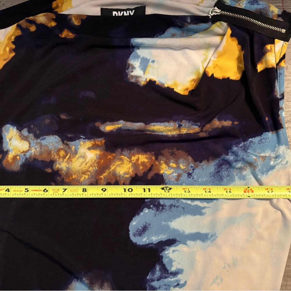 DKNY Abstract Print Sleeveless Tunic - Picture 6 of 8